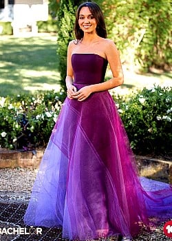Bella Varelis image 4 of 4