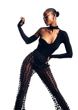 Belouka Almonacy image 3 of 4