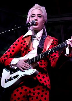 Beth Jeans Houghton