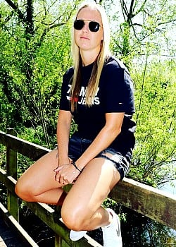 Beth Mead image 1 of 2