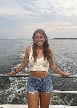 Bethany Ciminello image 2 of 4
