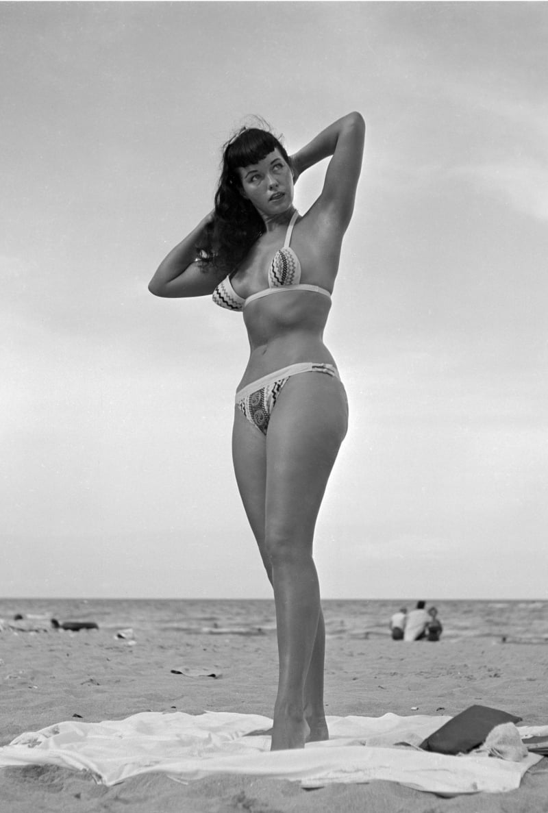 800px x 1187px - Bettie Page - Free nude pics, galleries & more at Babepedia