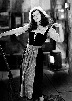 Betty Bronson image 4 of 4