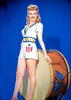 Betty Grable image 3 of 4