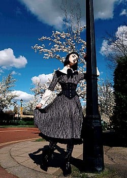 Bevellystrange image 2 of 2