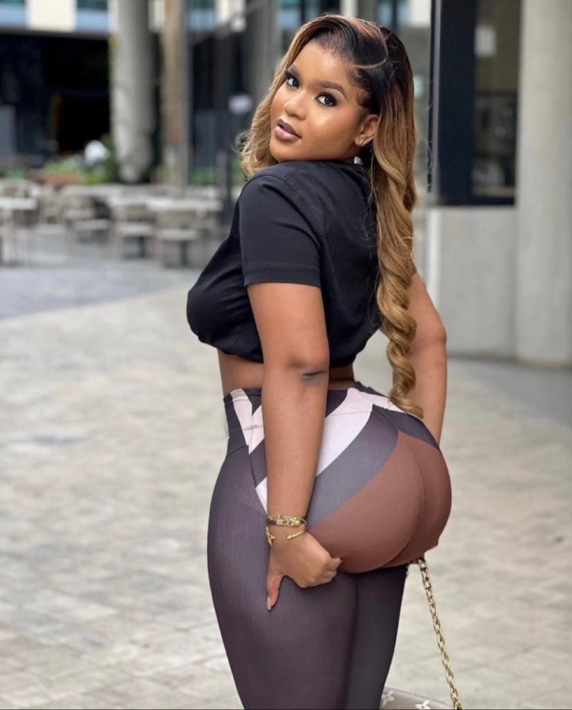 Beverly Tlhako - Free pics, galleries & more at Babepedia