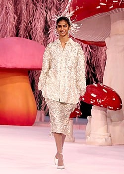 Bhavitha Mandava image 1 of 2