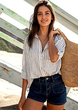 Bia Paiva image 2 of 4