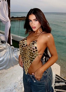 Bianca Anchieta image 4 of 4