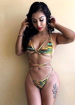 Bianca De Leon image 3 of 3
