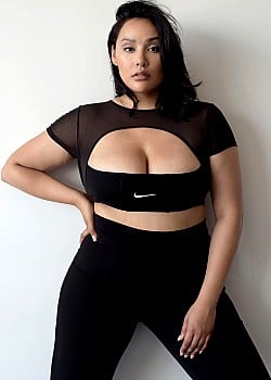 Bianca Mitsuko image 2 of 4