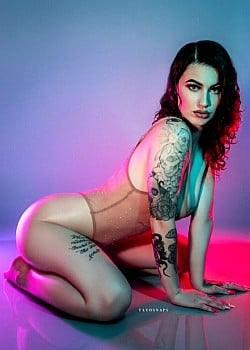 Biancasthroat image 2 of 2
