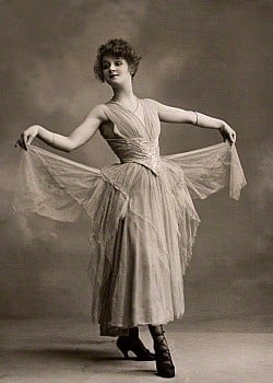 Billie Carleton image 2 of 2