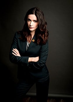 Bitsie Tulloch image 1 of 5
