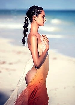 Blanca Padilla image 2 of 4