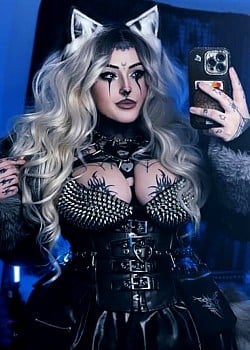 Bluecollargoth
