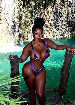 Bombshell Brea image 2 of 4