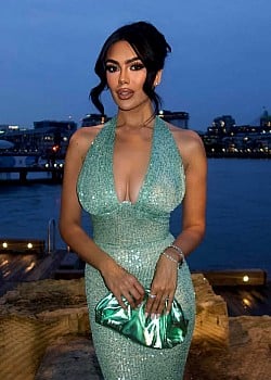 Breanna Mules image 2 of 2