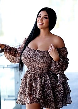 Bree Taylor (Instagram) image 2 of 4