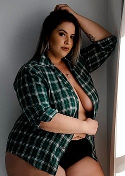 Brena De Oliveira image 2 of 4