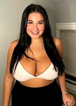 Bri Snow image 2 of 4