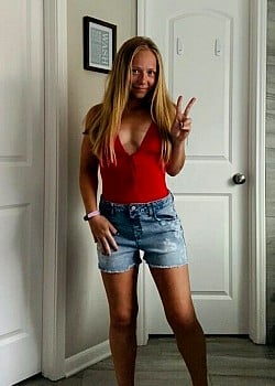 Brianna Anderson image 4 of 4