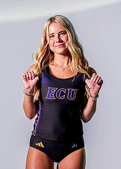 Brianna Winsett image 4 of 4