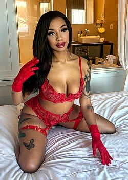 Britt Bunny image 3 of 4