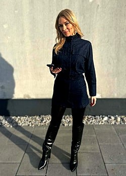 Britta Hofmann image 2 of 4