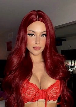 Bronte Janae image 2 of 4