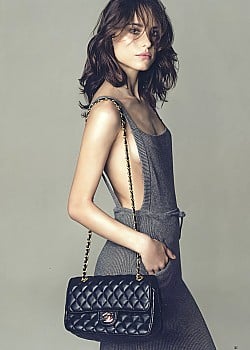 Bruna Bueno image 4 of 4