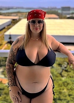 Bruna Felippe image 2 of 2