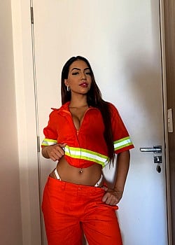 Bruna Iork image 4 of 4
