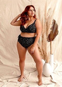 Bruna Lapinskas image 2 of 4