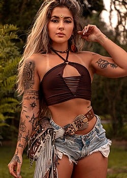 Bruna Schmitt image 2 of 3