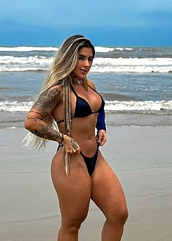 Bruna Schmitt image 4 of 4
