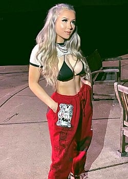 Bryn Baddie image 2 of 2