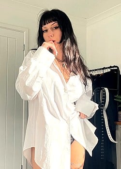 Bunni-xxx image 4 of 4