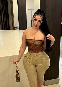 Bxbbymayaa image 2 of 3
