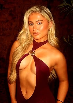 Cailin Beggs image 1 of 4