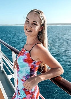 Caitlin Bester image 2 of 4