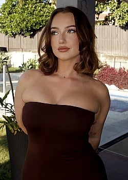 Caity Blanch image 4 of 4