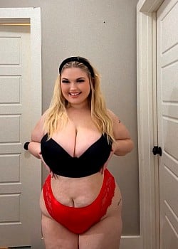 Callie Mack image 2 of 2
