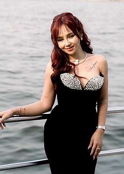 CallmeYuppi image 3 of 3