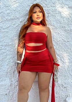 Camila Brandao image 4 of 4