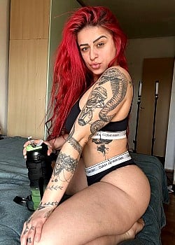 Camila Vegas image 2 of 2