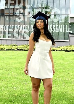 Camilyn Flores image 3 of 4