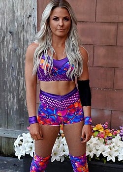 Candice LeRae image 2 of 4