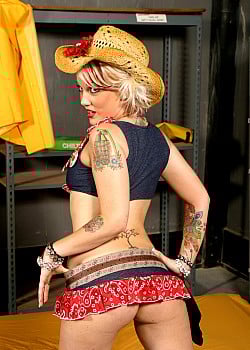 Candy Monroe image 4 of 4