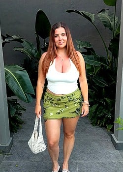 Cara Mellor image 2 of 2